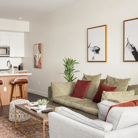 Modern Allure Lifestyle - City View - Zuni Lofts